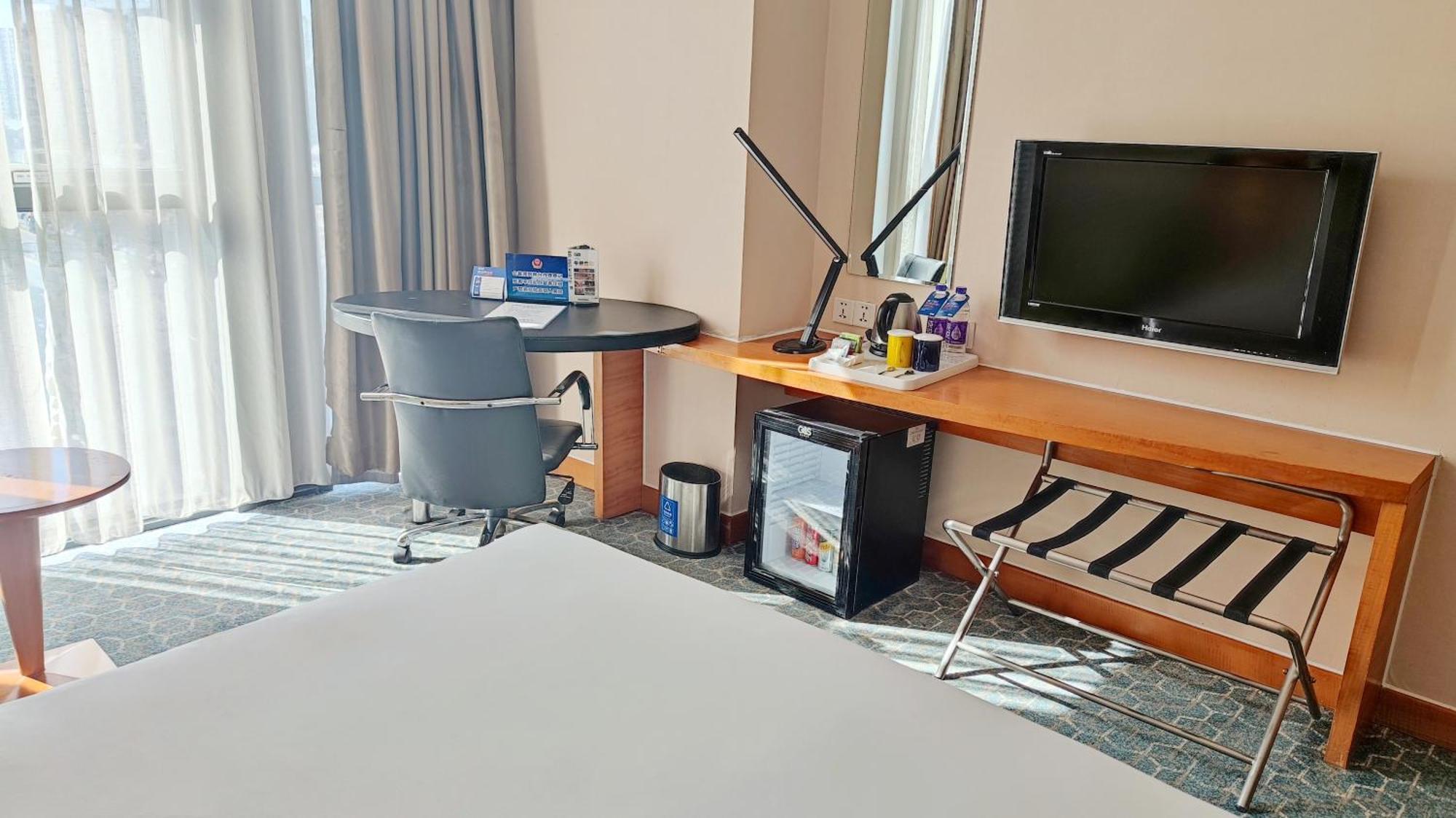 Holiday Inn Express Beijing Huacai By Ihg מראה חיצוני תמונה